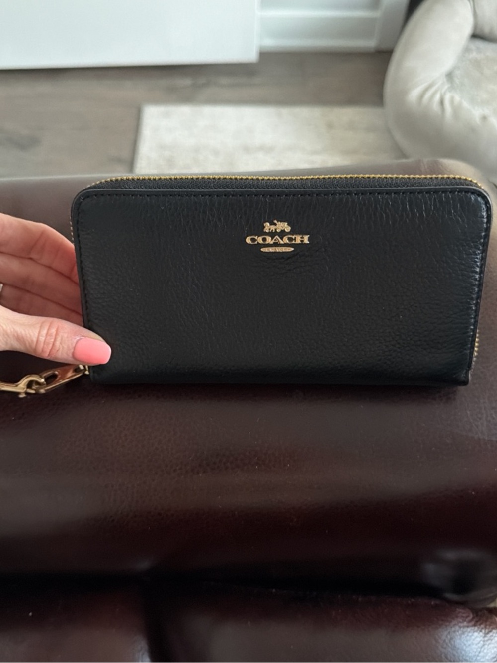 Coach Black Leather Zip-Around Wristlet with Gold Logo - Picture 4 of 4